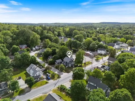 81 Main Street Raymond NH 03077