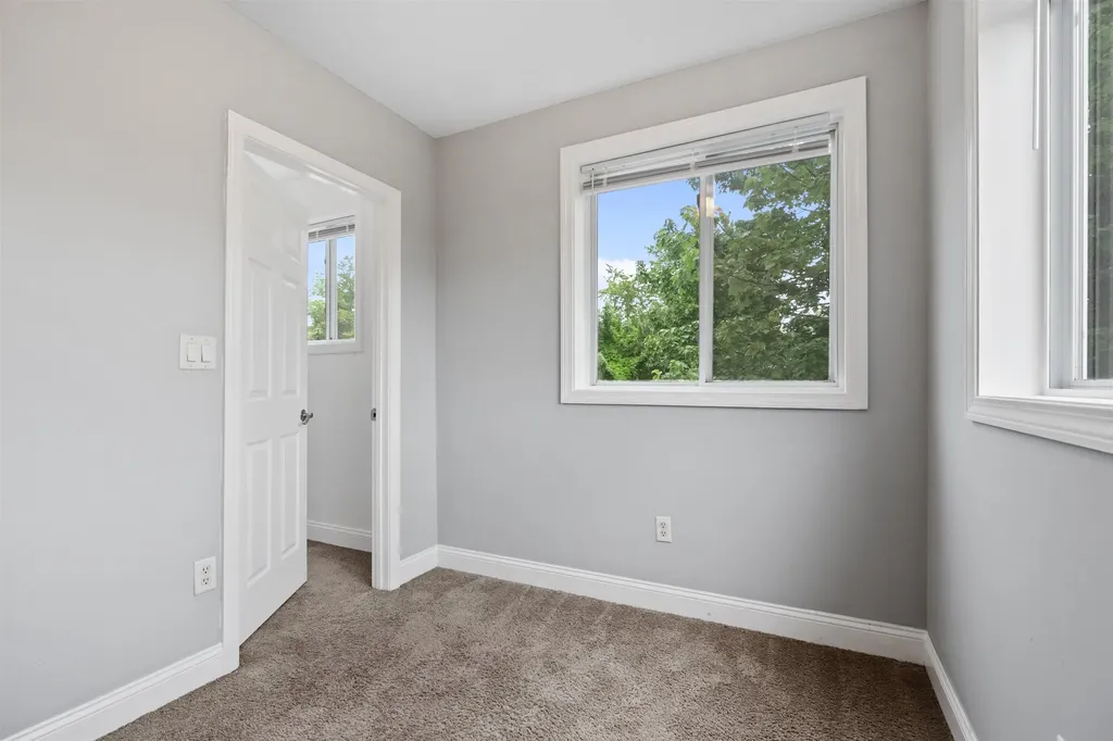 468 Wentworth Street Manchester NH 03102