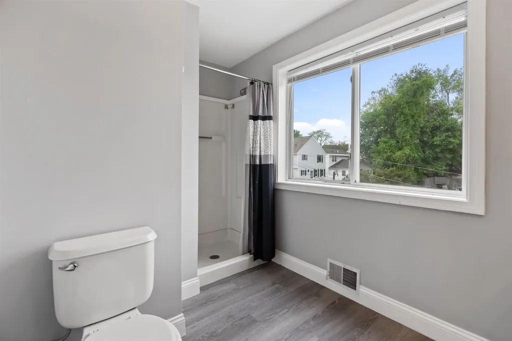 468 Wentworth Street Manchester NH 03102