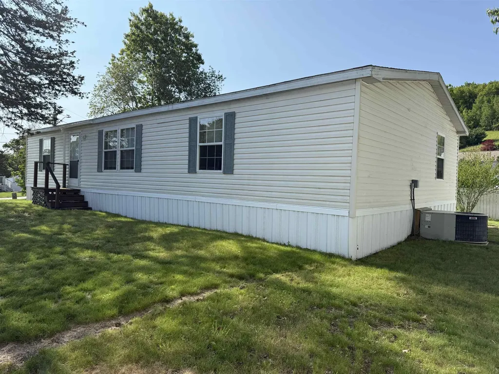 46 Boa Lane Seabrook NH 03874