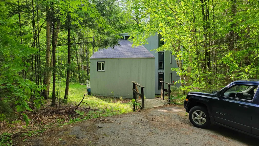 34 Mardin Circle Campton NH 03223