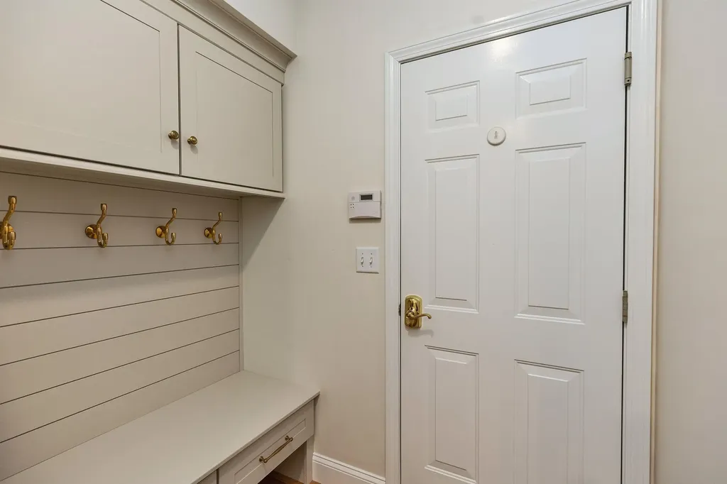 54 Pasture Road Auburn NH 03032