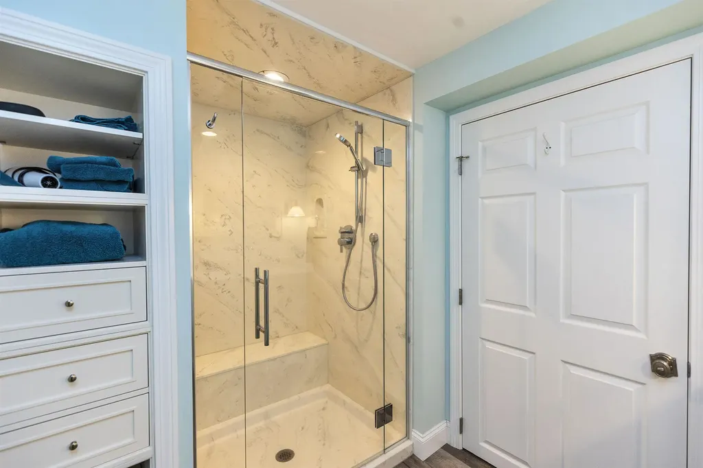 54 Pasture Road Auburn NH 03032