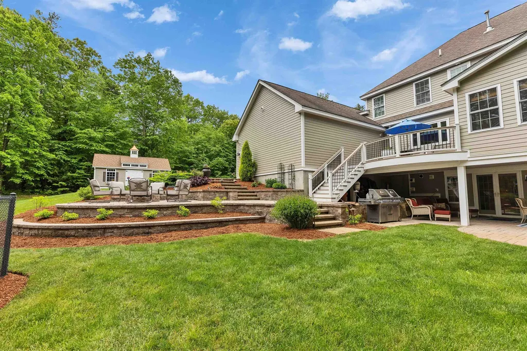 54 Pasture Road Auburn NH 03032