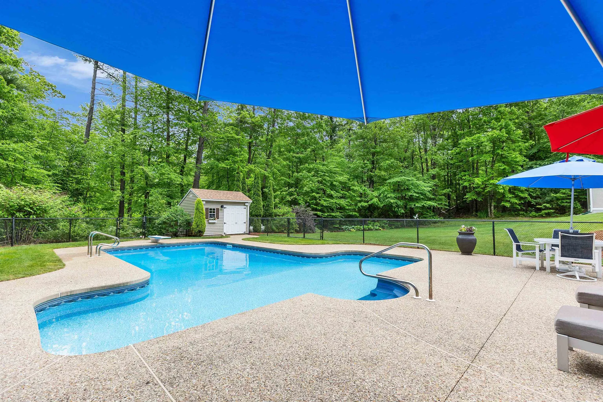 54 Pasture Road Auburn NH 03032