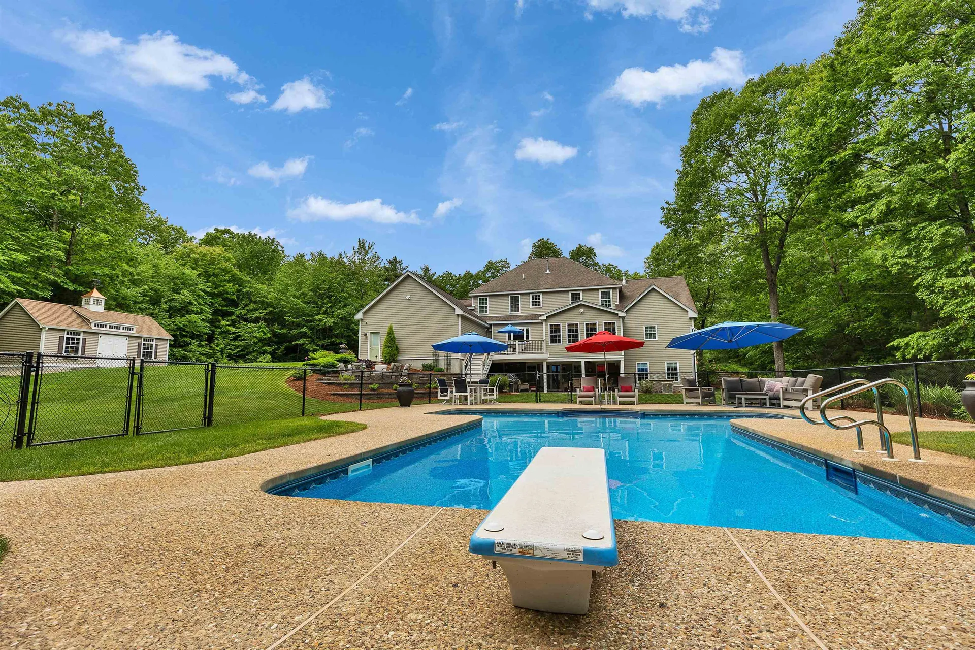 54 Pasture Road Auburn NH 03032