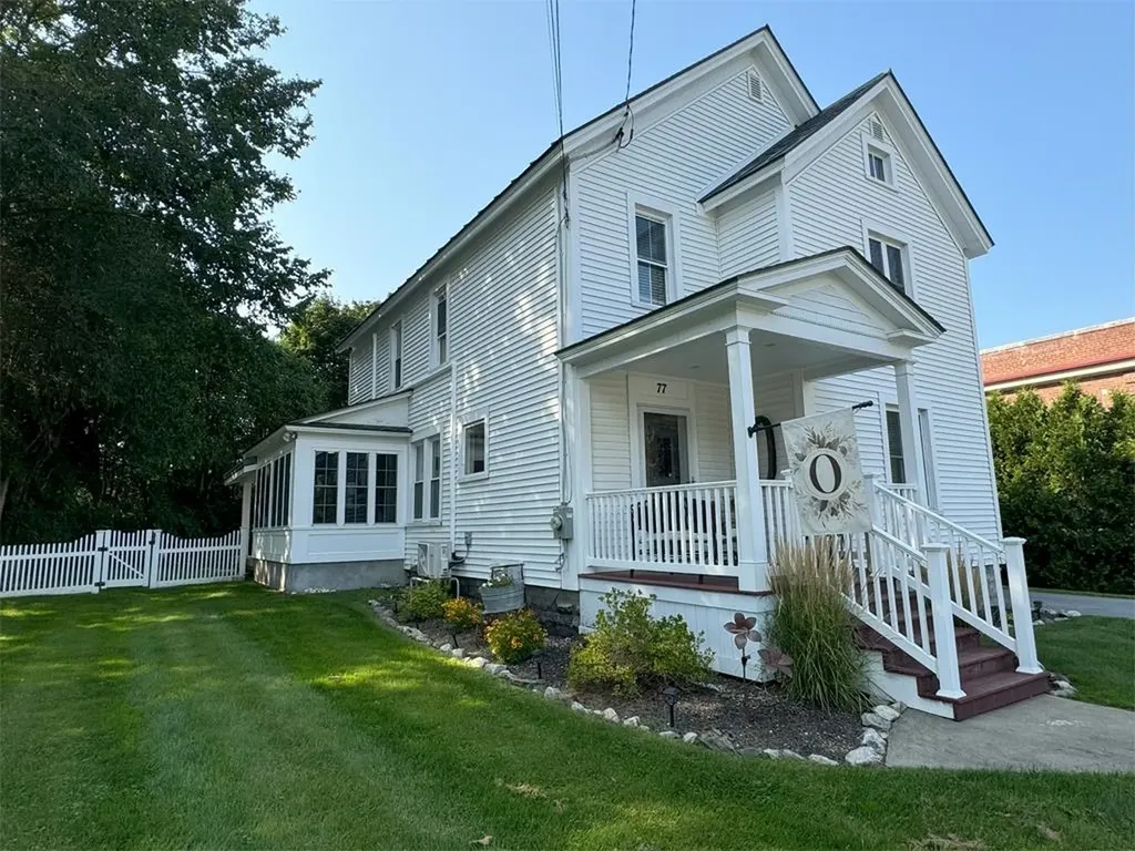77 Barnes Street West Rutland VT 05777