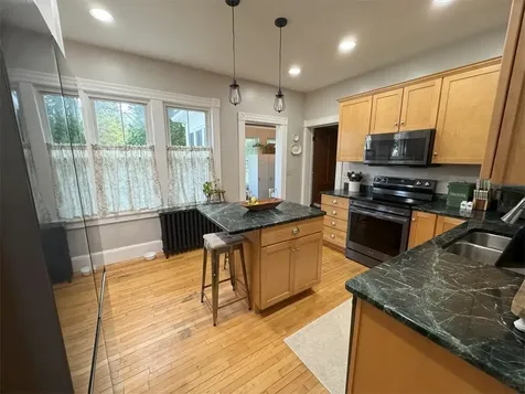 77 Barnes Street West Rutland VT 05777