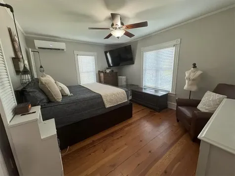 77 Barnes Street West Rutland VT 05777