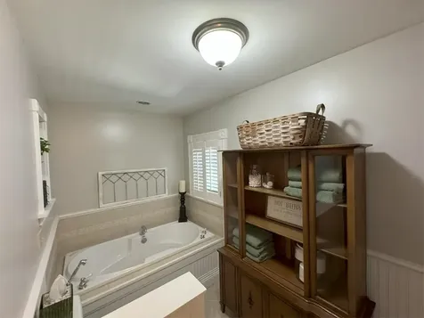 77 Barnes Street West Rutland VT 05777