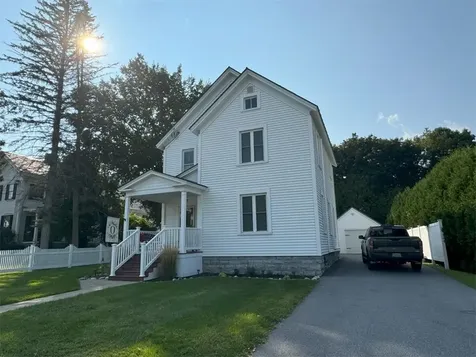 77 Barnes Street West Rutland VT 05777