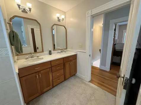 77 Barnes Street West Rutland VT 05777