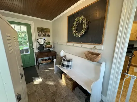 77 Barnes Street West Rutland VT 05777