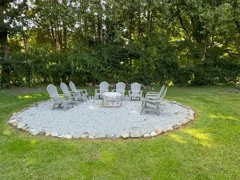 77 Barnes Street West Rutland VT 05777