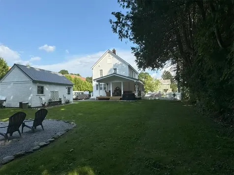 77 Barnes Street West Rutland VT 05777