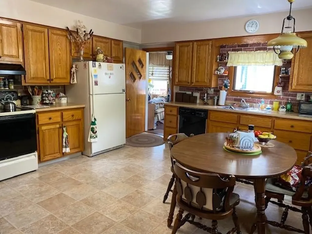 800 Fifth Avenue Berlin NH 03570