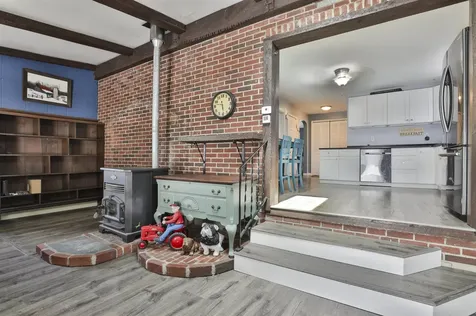 41 Larch Street Goffstown NH 03045