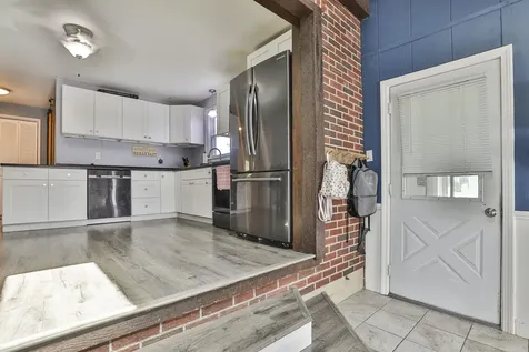 41 Larch Street Goffstown NH 03045