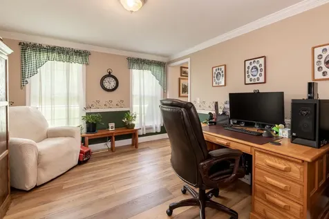 24 Watson Hill Road Raymond NH 03077