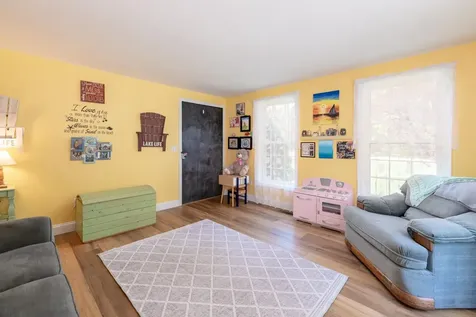 24 Watson Hill Road Raymond NH 03077