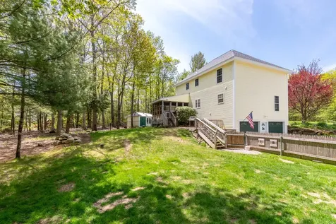 24 Watson Hill Road Raymond NH 03077