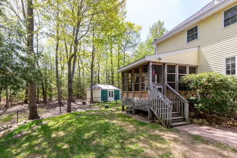 24 Watson Hill Road Raymond NH 03077