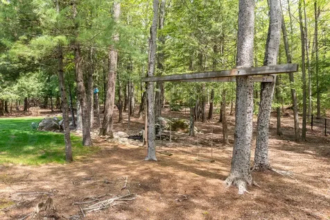 24 Watson Hill Road Raymond NH 03077