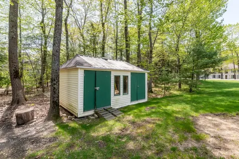 24 Watson Hill Road Raymond NH 03077