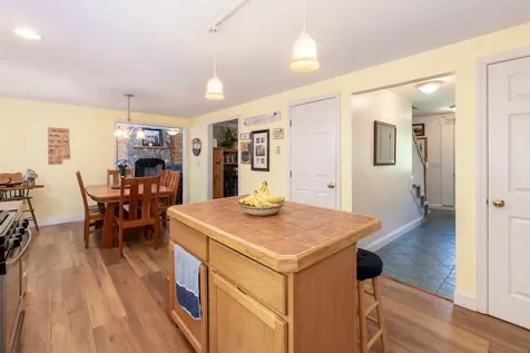 24 Watson Hill Road Raymond NH 03077