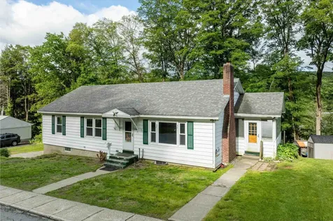213 Commonwealth Avenue Springfield VT 05156