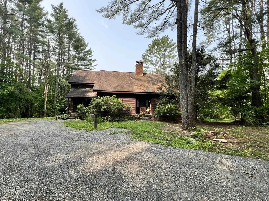 168 Thorn Apple Lane Hartford VT 05001