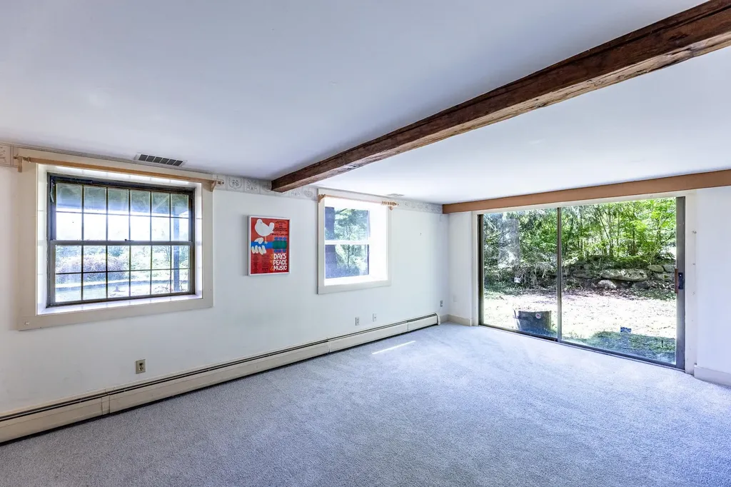 168 Thorn Apple Lane Hartford VT 05001