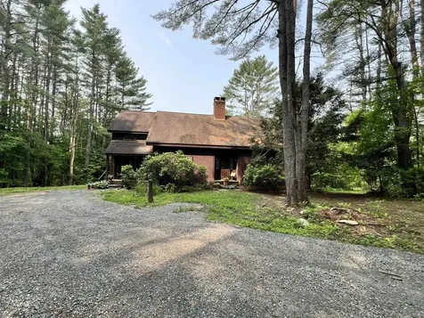 168 Thorn Apple Lane Hartford VT 05001