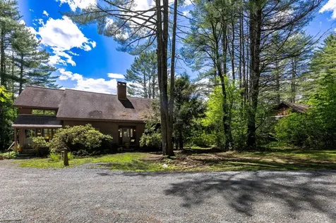 168 Thorn Apple Lane Hartford VT 05001