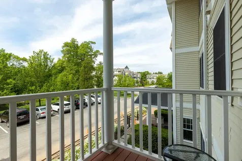 3 Sterling Hill Lane Exeter NH 03833