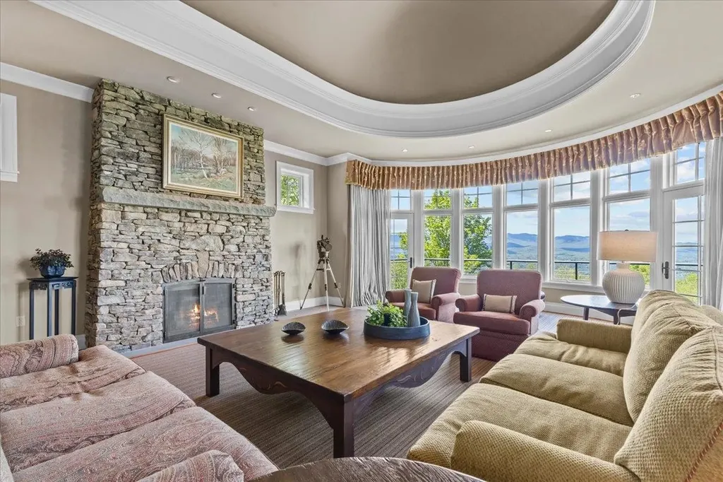 1097 Taber Ridge Road Stowe VT 05672