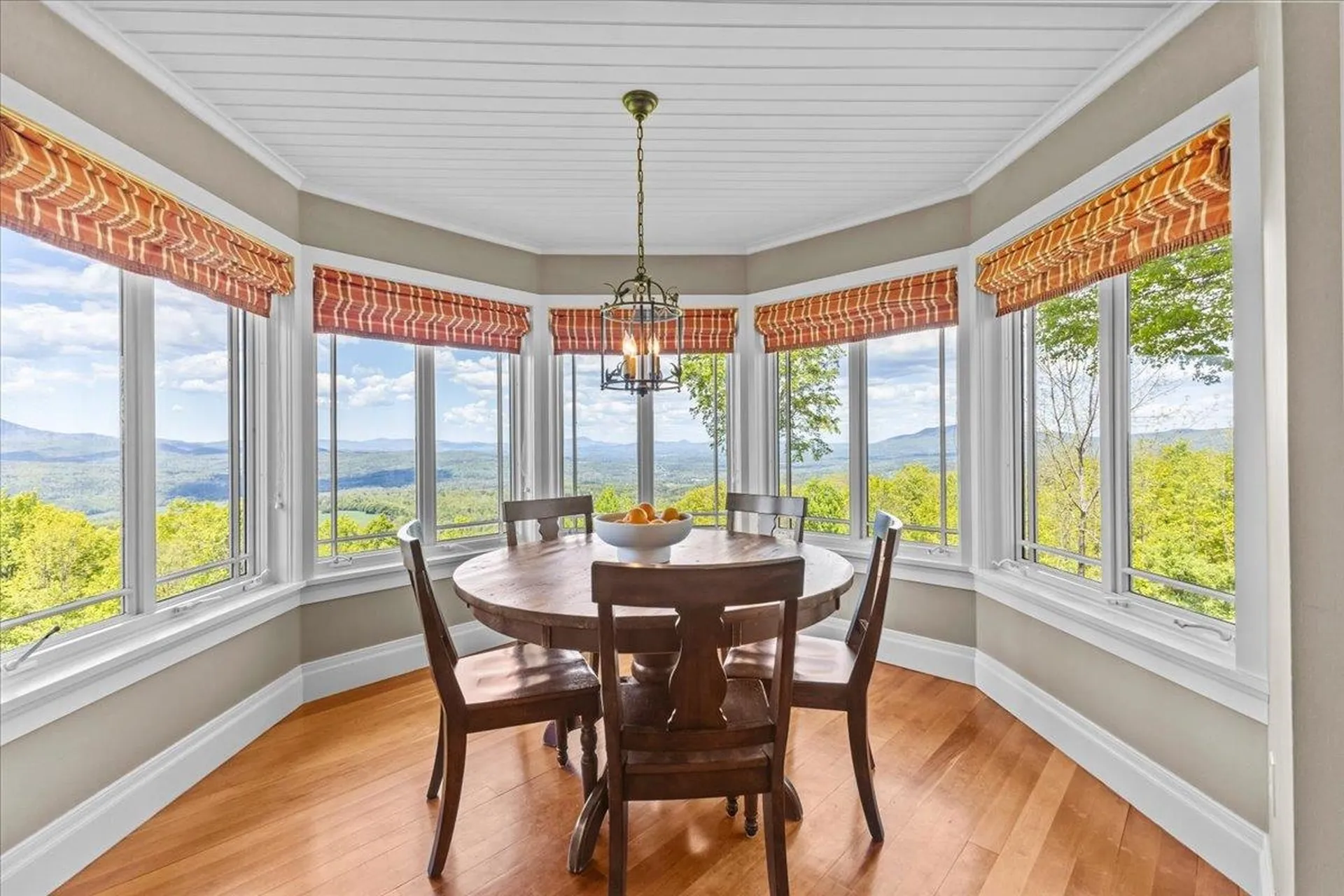 1097 Taber Ridge Road Stowe VT 05672