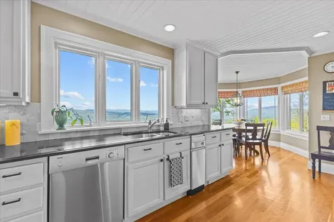 1097 Taber Ridge Road Stowe VT 05672