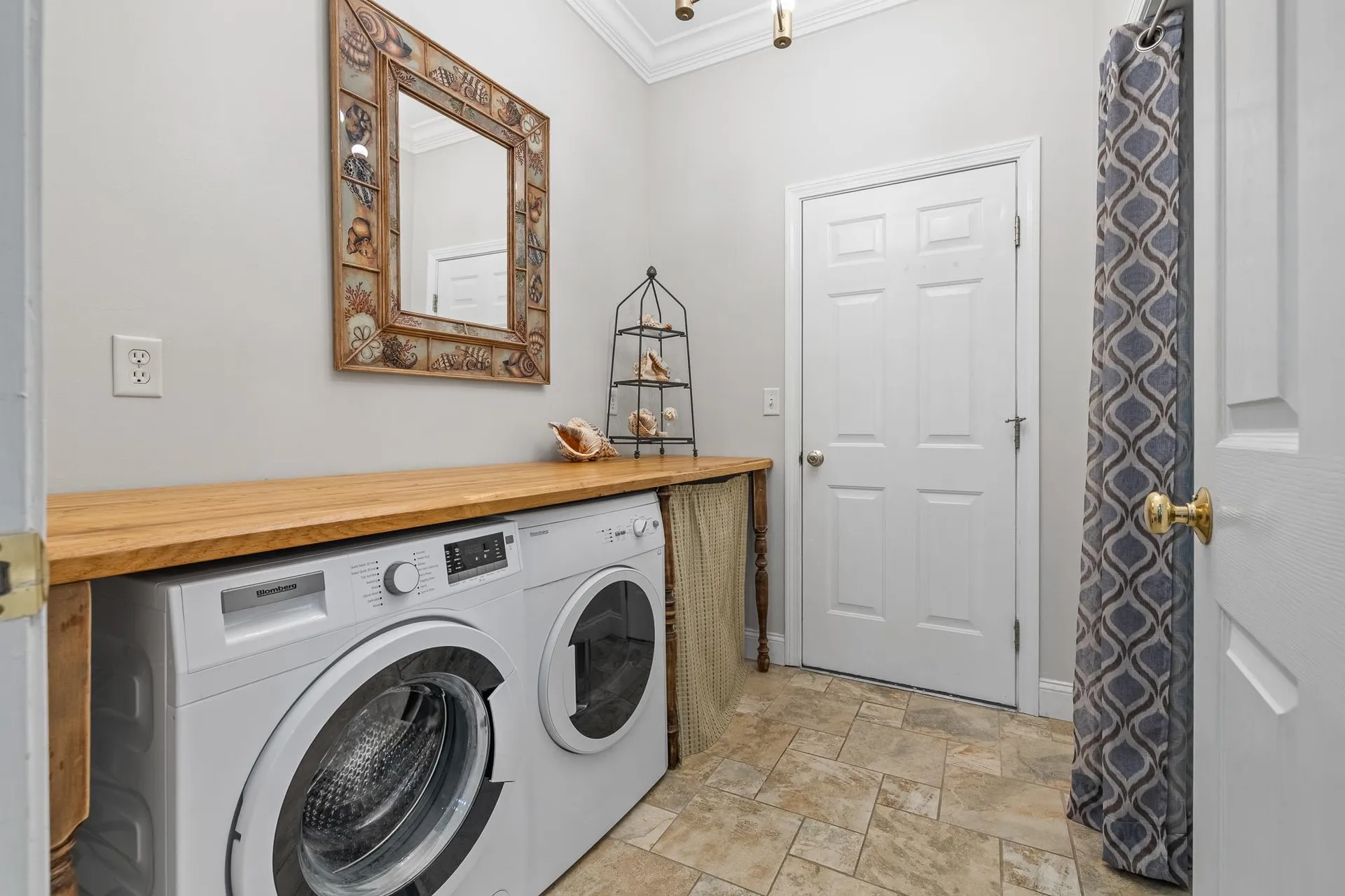 12 Apple Blossom Drive Lebanon NH 03784