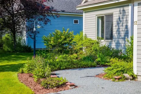 12 Apple Blossom Drive Lebanon NH 03784