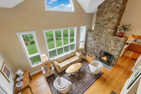 10 Lake View Drive New Hampton NH 03256