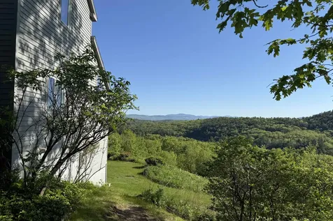 10 Lake View Drive New Hampton NH 03256