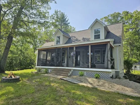 436 Mammoth Road Pelham NH 03076