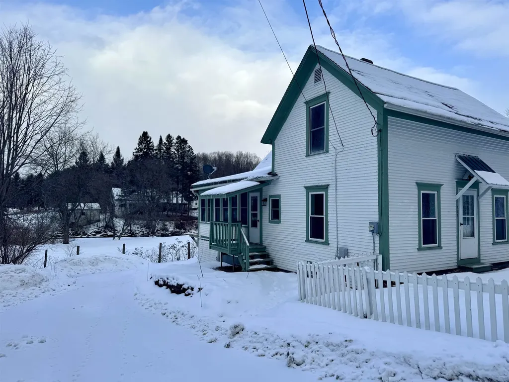 217 Clyde Street Newport City VT 05855