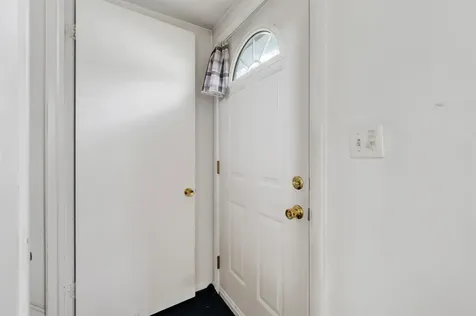 2 Cheyenne Street Dover NH 03820