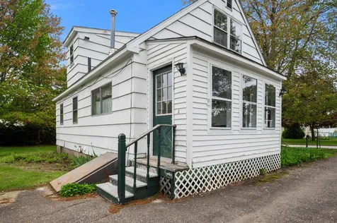 2 Cheyenne Street Dover NH 03820