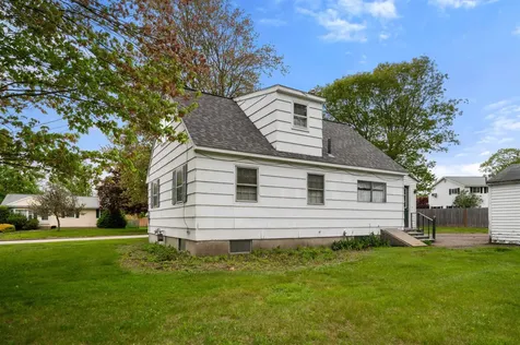 2 Cheyenne Street Dover NH 03820