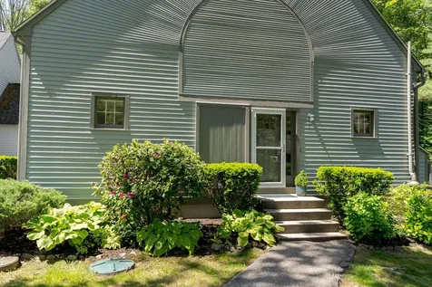 7 Glengarry Drive Stratham NH 03885
