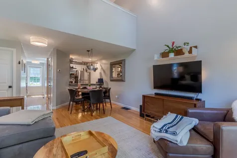 7 Glengarry Drive Stratham NH 03885