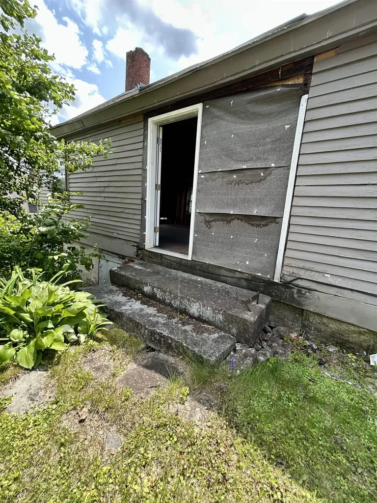 23 Depot Street Antrim NH 03440